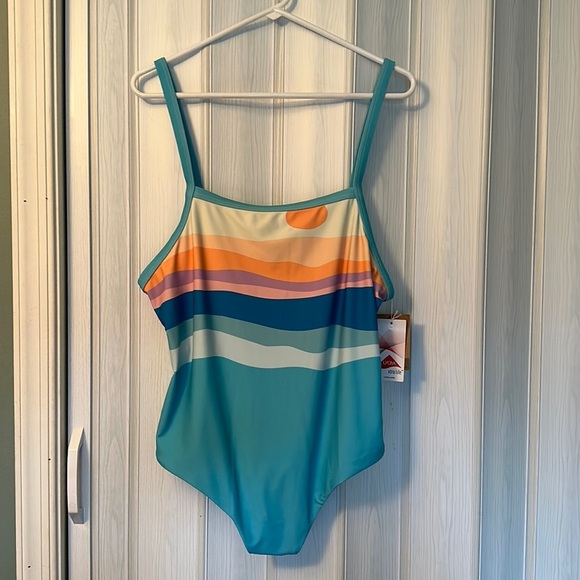 NWT Faherty Nautical Mile One Piece - Picture 3 of 9
